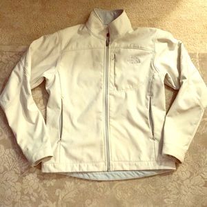 Medium Cream North Face Apex Jacket
